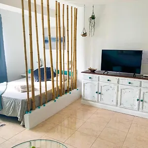 Hibiscus Studio Corralejo